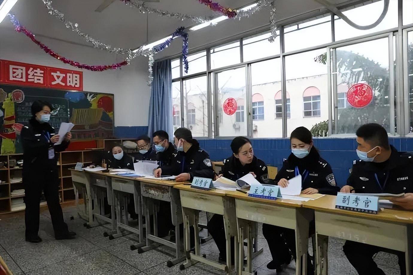 面试考场,自信为王:辅警面试与公务员面试的4大区别_工作_时间_题目