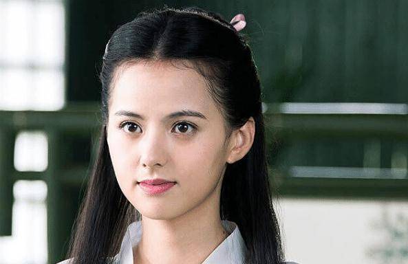 沉着冷静的黄日莹,能成为一个优秀的明星,真的是误打误撞_作品_时候