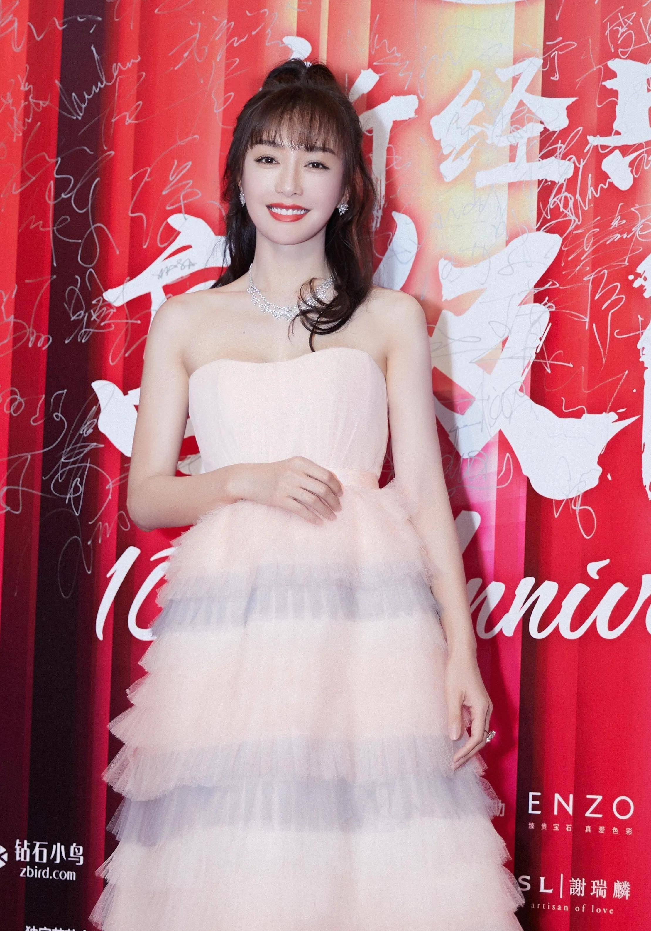 不老女神秦岚高跟鞋美图_凉鞋_粉色_马尾