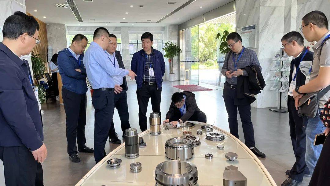 《大型关键离心压缩机组轴承国产化》课题攻关启动会