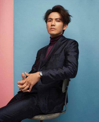 太搞笑了,杨幂的没什么,最搞笑的是居然是李冰冰_张国荣_钟汉良_奶茶