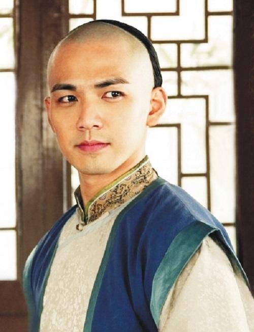 从"一线男神"到"销声匿迹",47岁的钟汉良,怎么突然不红了?