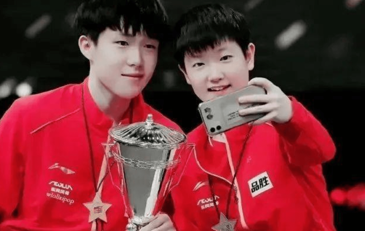 曝陈梦王楚钦恋爱4年,买蛋糕为男友庆生!