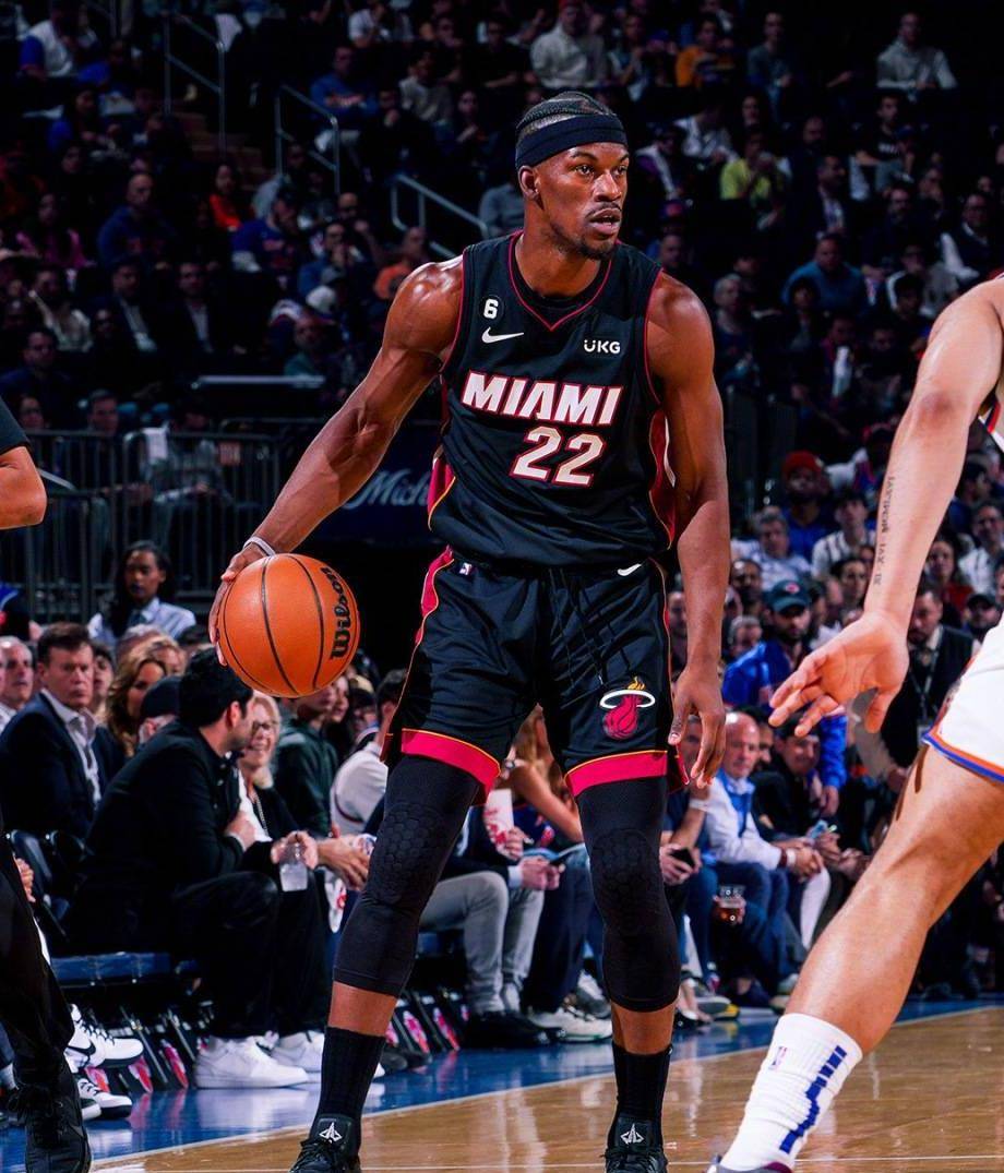 巴特勒是否能带领热火突出重围_比赛_调整_克莱·罗宾逊