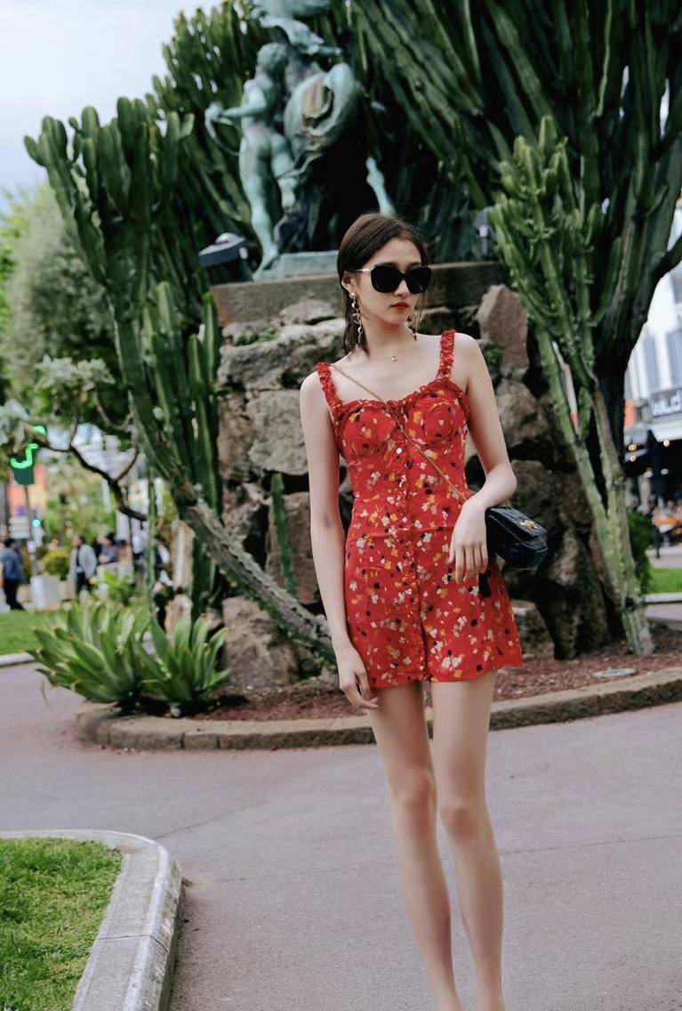 娱乐圈女星美腿盘点 看杨幂,孙怡…白又嫩大长腿_身材_身高_比例