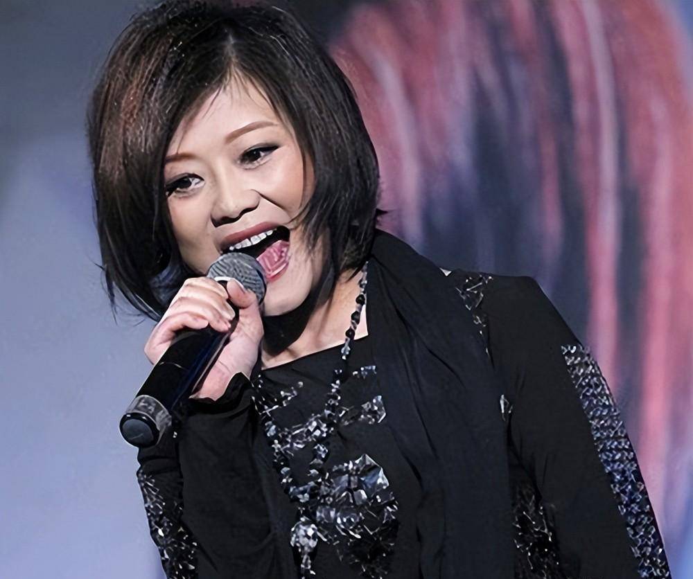 何静与朱笑东离婚15年:她带娃租房还巨额债务,他铁窗内度过余生_音乐