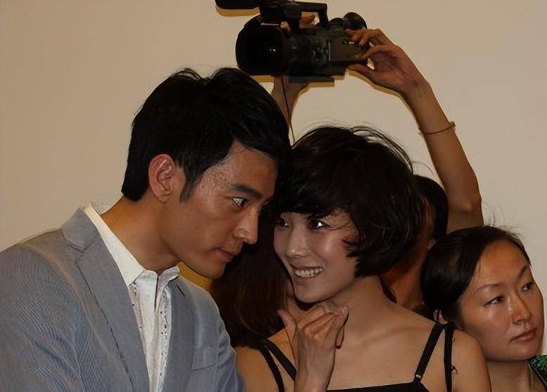 负了殷桃,爱过王珞丹,没想到和小12岁的娇妻修成正果_李光洁_邓超