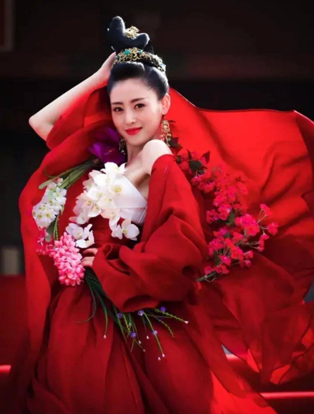 张天爱年龄成谜,个人资料替她逐步实现逆生长_姐姐_减肥_身材