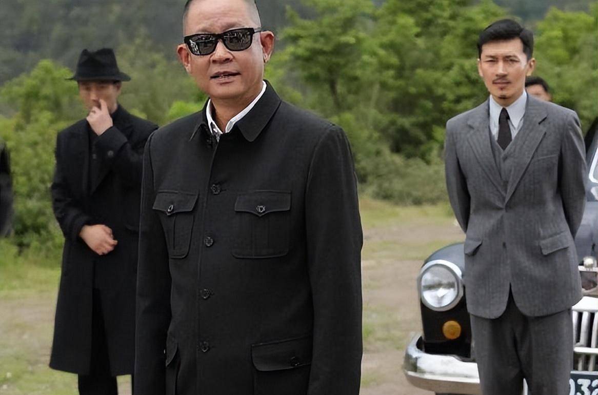 一连12天收视第一,王志文代替陈道明出演,无疑又是一部经典_特务_时代