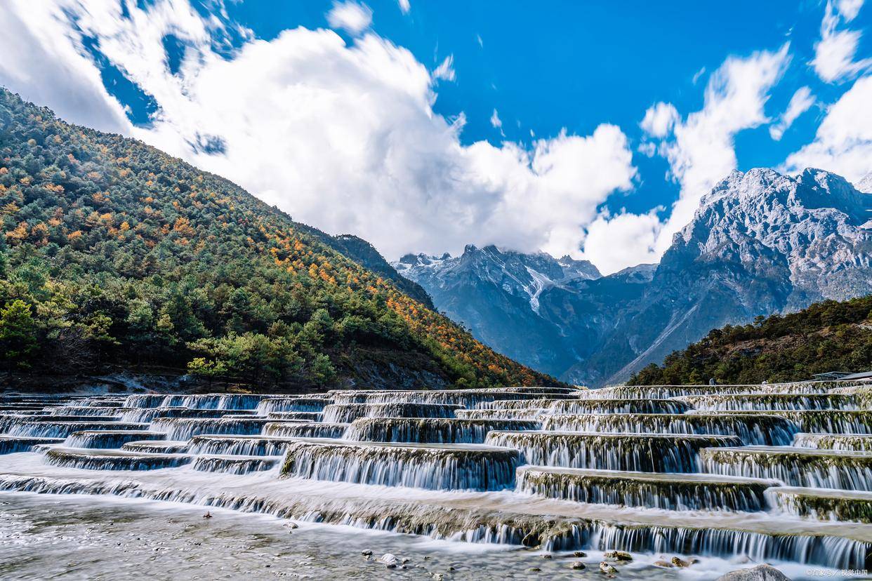 去云南旅游大概要花多少钱(去云南旅游大概要花多少钱呢)