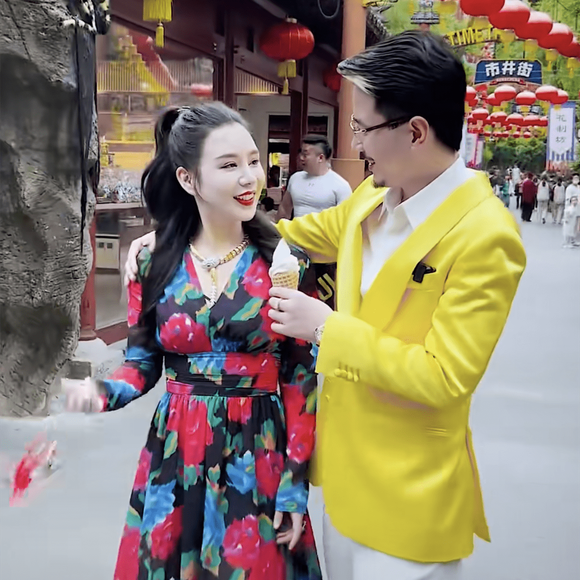 网红"国岳夫妇"办中式婚礼!