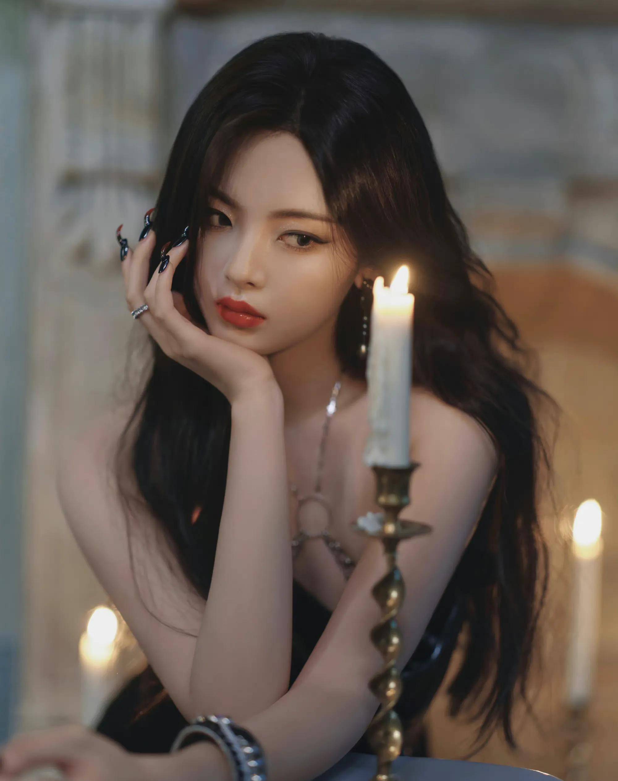 杨超越穿蕾丝透视白裙 仙气飘飘 又纯又欲 粉裙艳丽妩媚 黑裙妖娆撩人