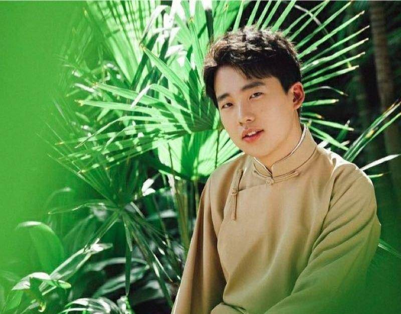 "全国最早参加工作的富二代"郭麒麟,感觉爸爸耽误自己谈恋爱了_宋轶