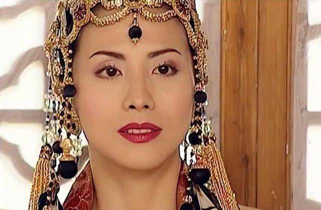 "蛇蝎美人"田丽,长相惊艳,身材火辣,3段感情却均以失败告终_父亲_台湾