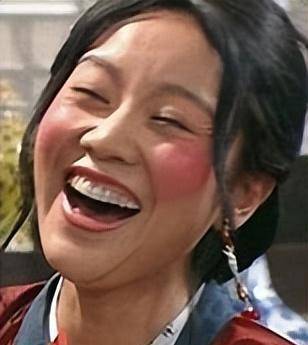 闫妮:喜剧演员,悲剧人生,她的痛,你不懂_小时候_小孩子_方面