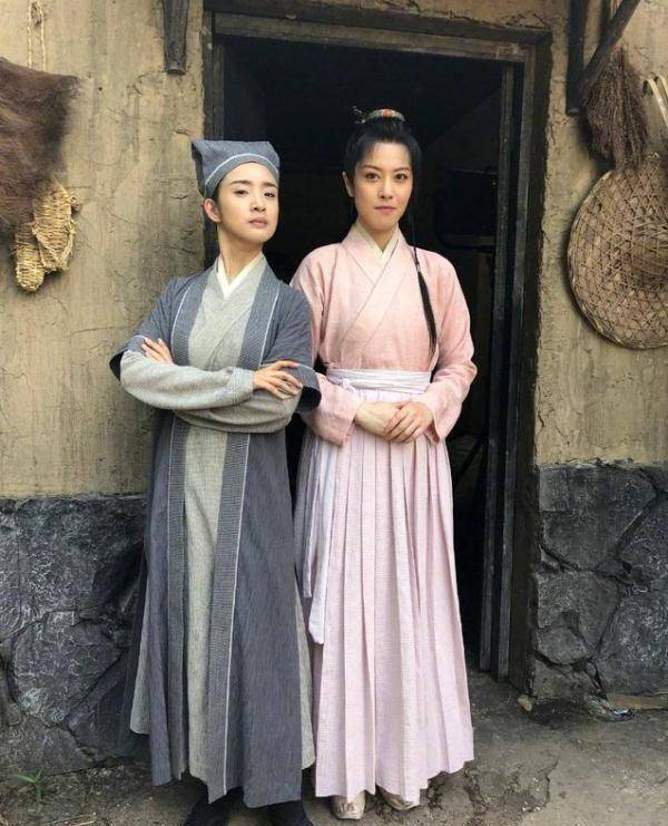 "小女花不弃"邢恩终于回归女装,造型难改,花费六,七个小时_扮相_剧中