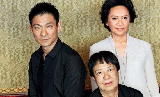 这个女子姓叶,在娱乐圈并没有什么名气,她18岁时嫁人,可惜遇人不淑