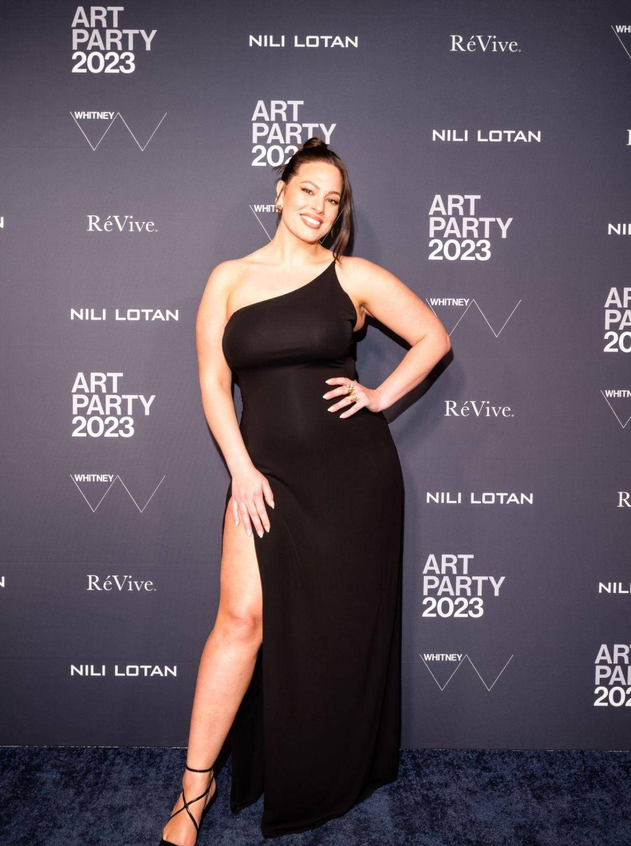 ashleygraham裸体艺术图片