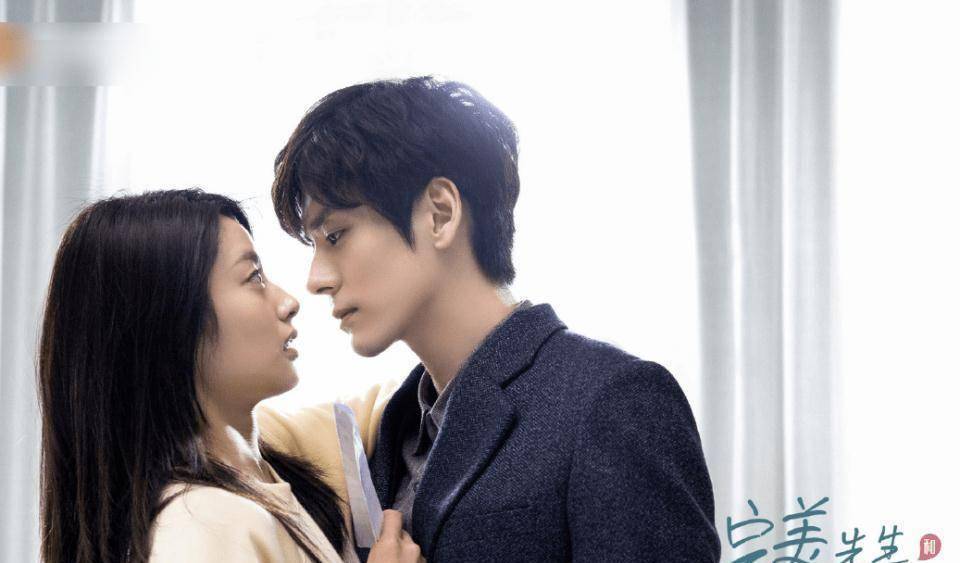 《半糖》还在热播,又一甜度超标新剧走红,男女主简直是神仙选角_观众
