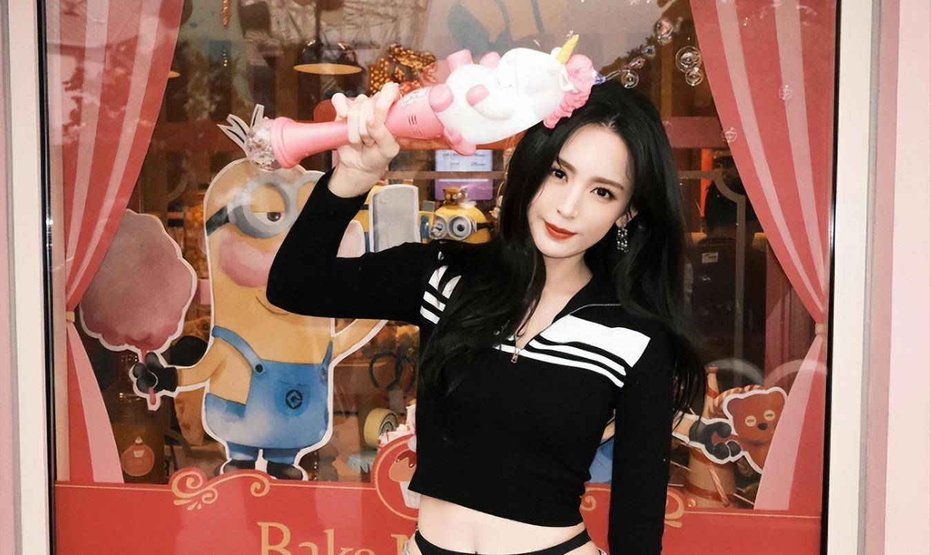 杨幂,赵丽颖,古力娜扎身上的性凝视,揭露多少看破不说破的秘密_观众