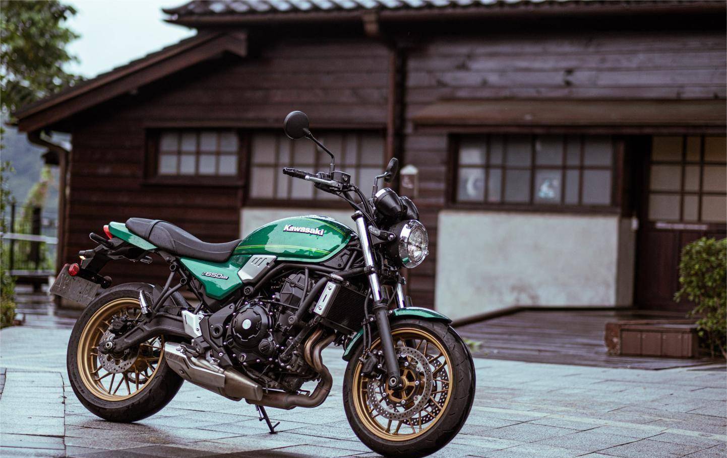 复古气息浓厚,又不失现代科技-探寻川崎z650rs的魅力所在_搜狐汽车