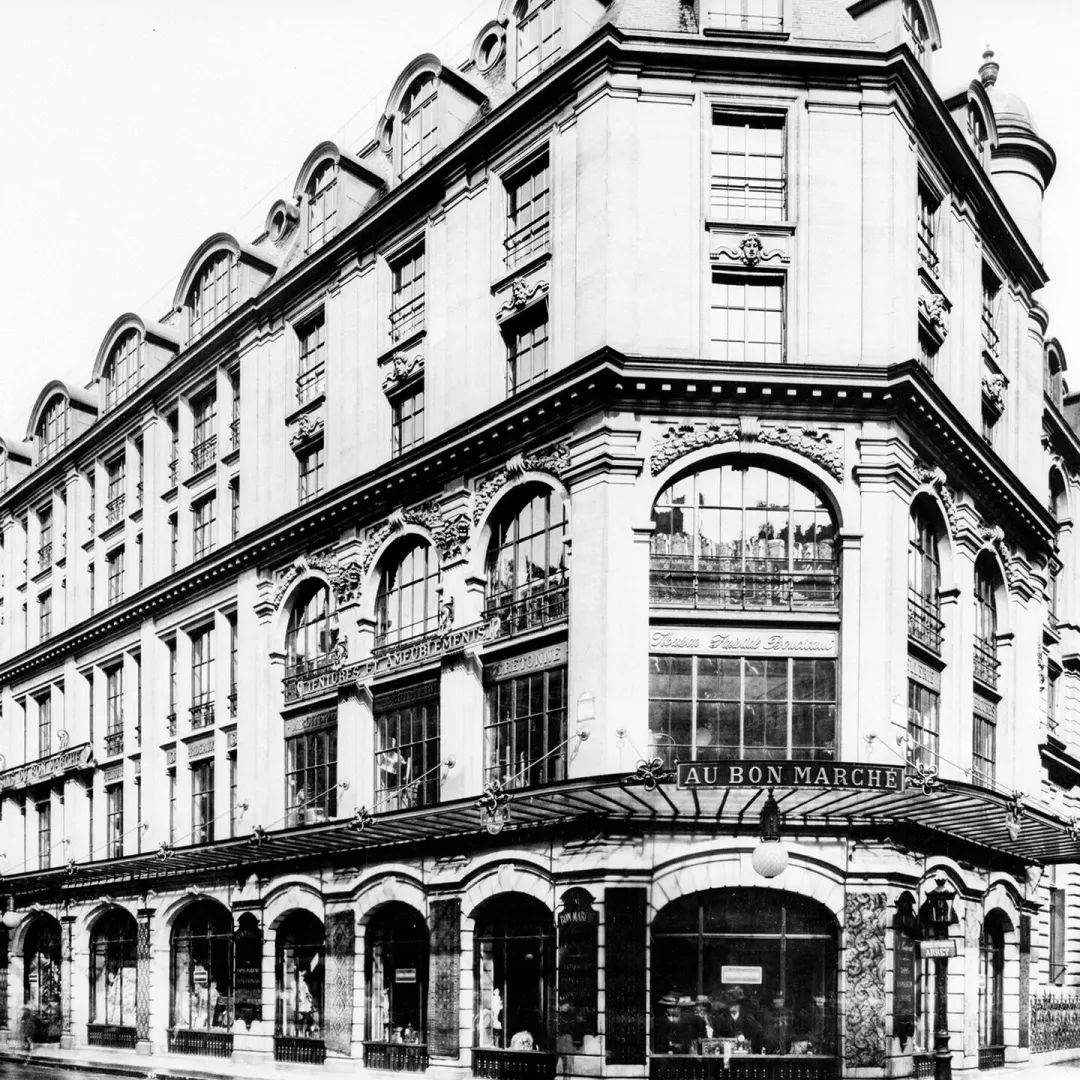 1888年,巴黎乐蓬马歇百货(le bon marché)以全新