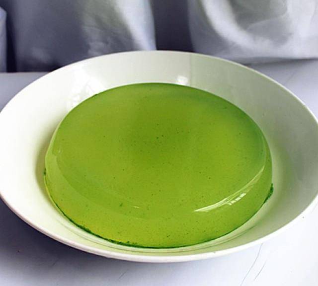 椰蓉黄瓜凉糕,清爽怡人的绿色小甜品
