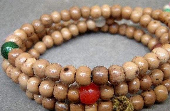 草菩提:农村人眼里不值钱的珠子,盘一盘,华丽变身为玩家的宝贝_盘玩