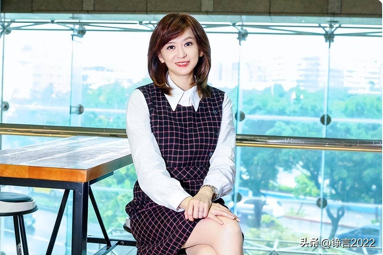 近日,周玉琴前往台湾淡江大学与大学生分享新闻经验.