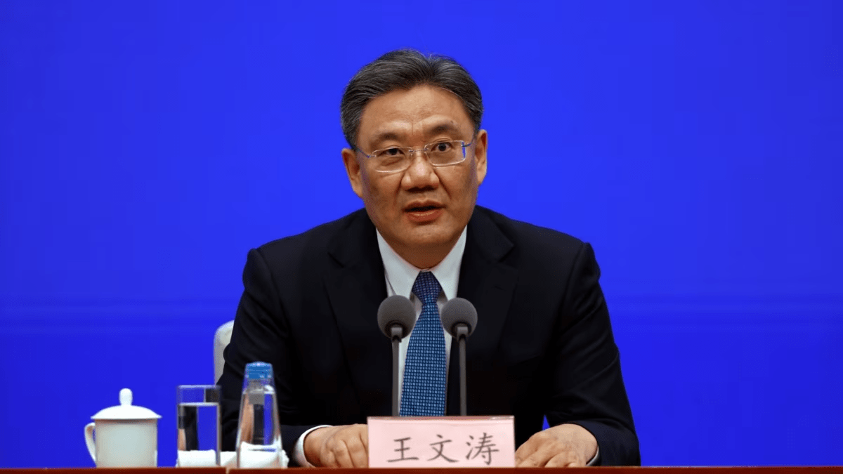 赴美专机起飞前,中方代表在上海的讲话,是对美方最