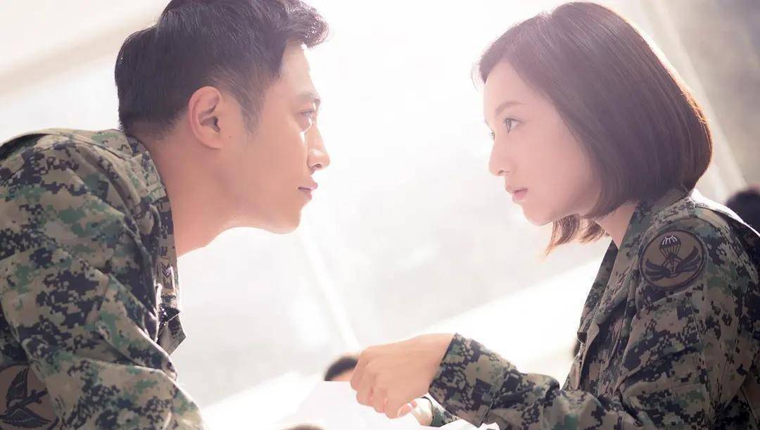 《太阳的后裔》之徐大荣和尹明珠:从苦命鸳鸯到终成眷属_感情_军人_柳