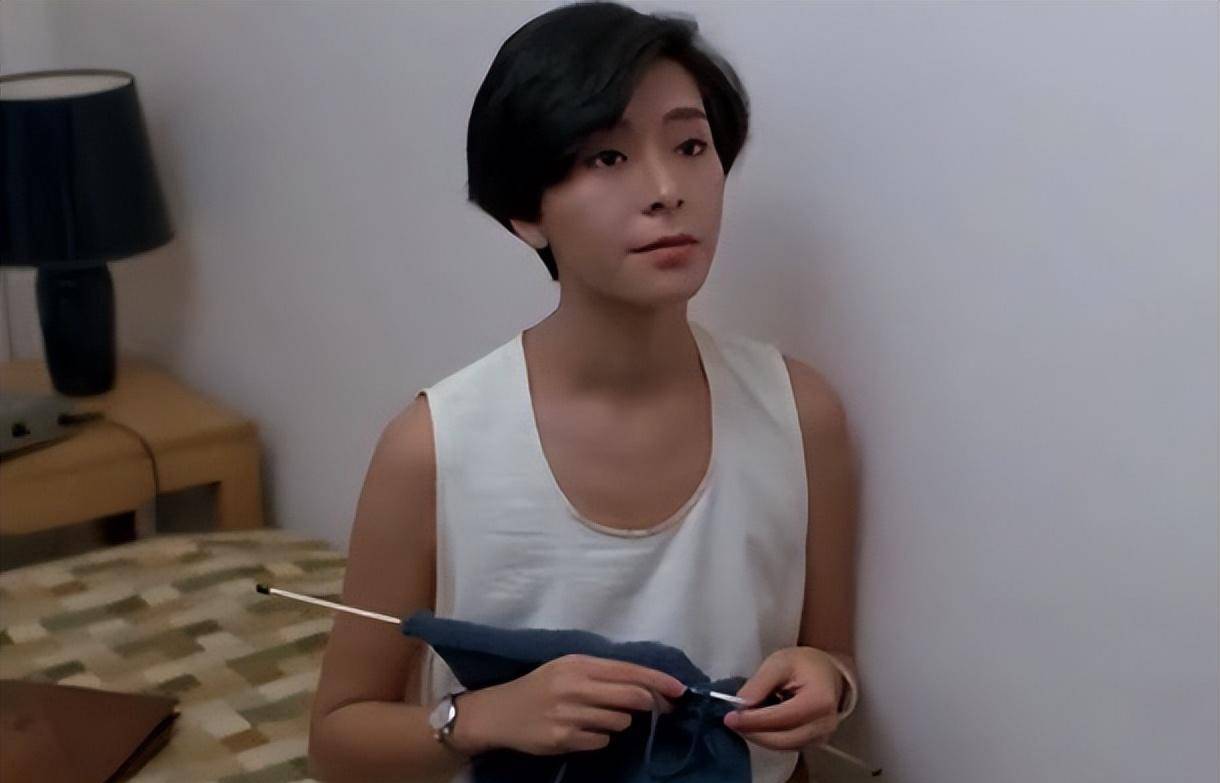 "排骨精白幼瘦"靠边站,10位香港女星告诉你,什么才是丰腴美人_李婉华