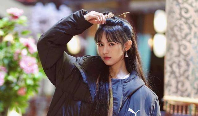 《小舍得》张雪儿扮演者,听名字以为是男的,看到照片被圈粉了_蒋欣