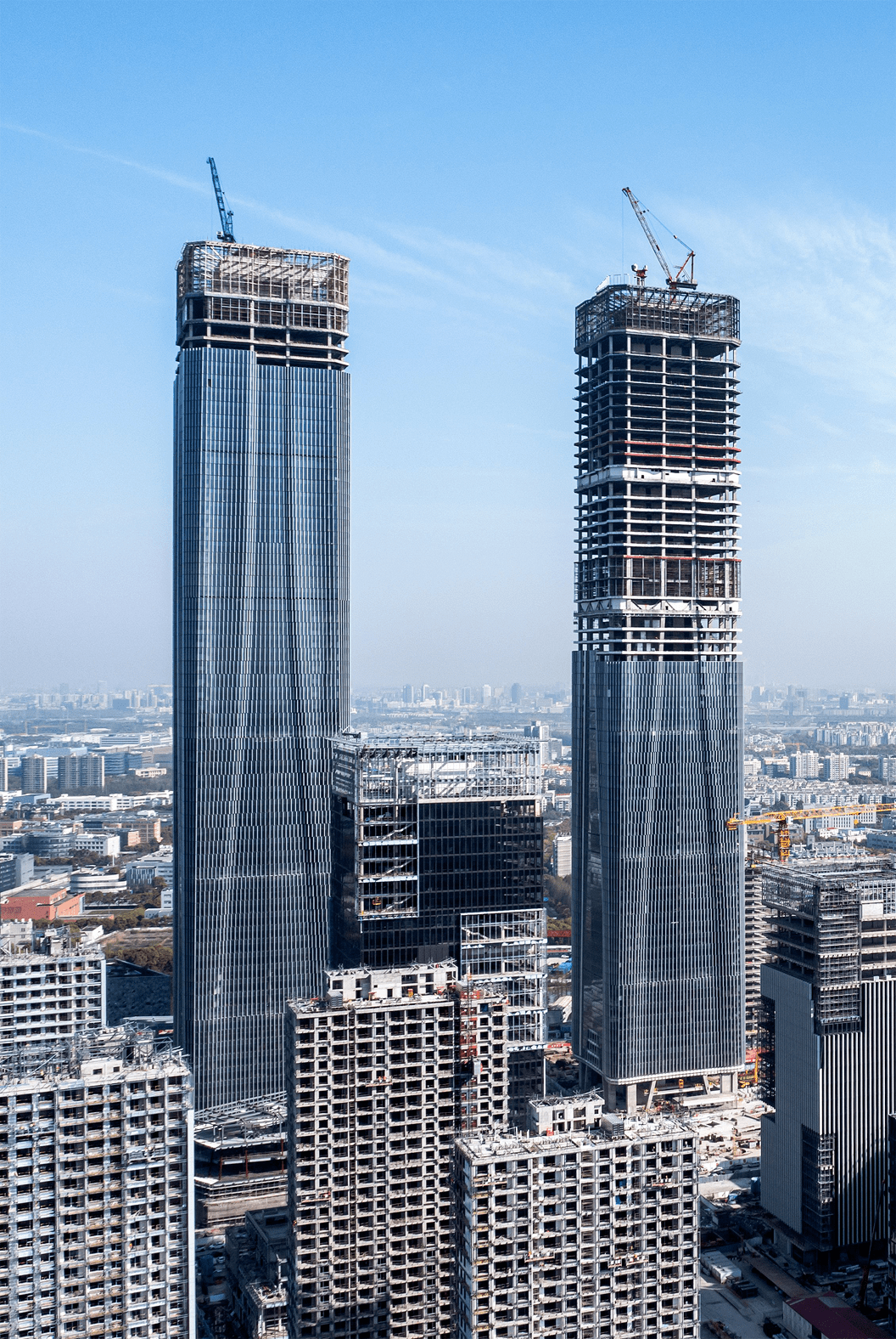 上海双子塔结构封顶,"科学之门"即将揭开神秘面纱!_张江_科技_设计