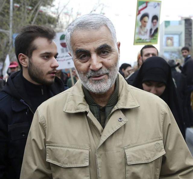 被刺杀的伊朗将军,卡塞姆苏莱曼尼,究竟是个怎样的角色?