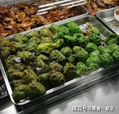 60岁大娘在高校卖“升级版”鸡腿,5元一个,一天卖出2000个!(图8) 鸡腿辅助_鸡腿辅助月卡_刺激战场鸡腿辅助代理