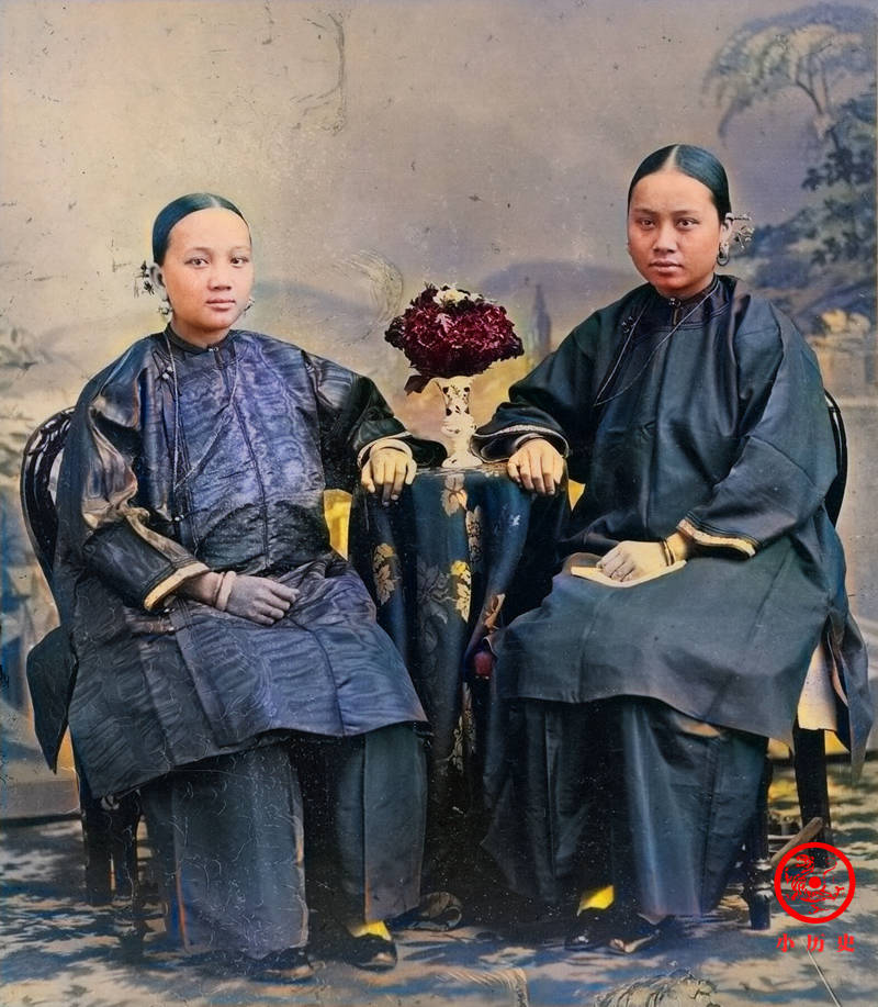 妙龄女子不缠足穿小皮鞋,少年靠缝补衣服赚钱_公所_詹世钗_官府