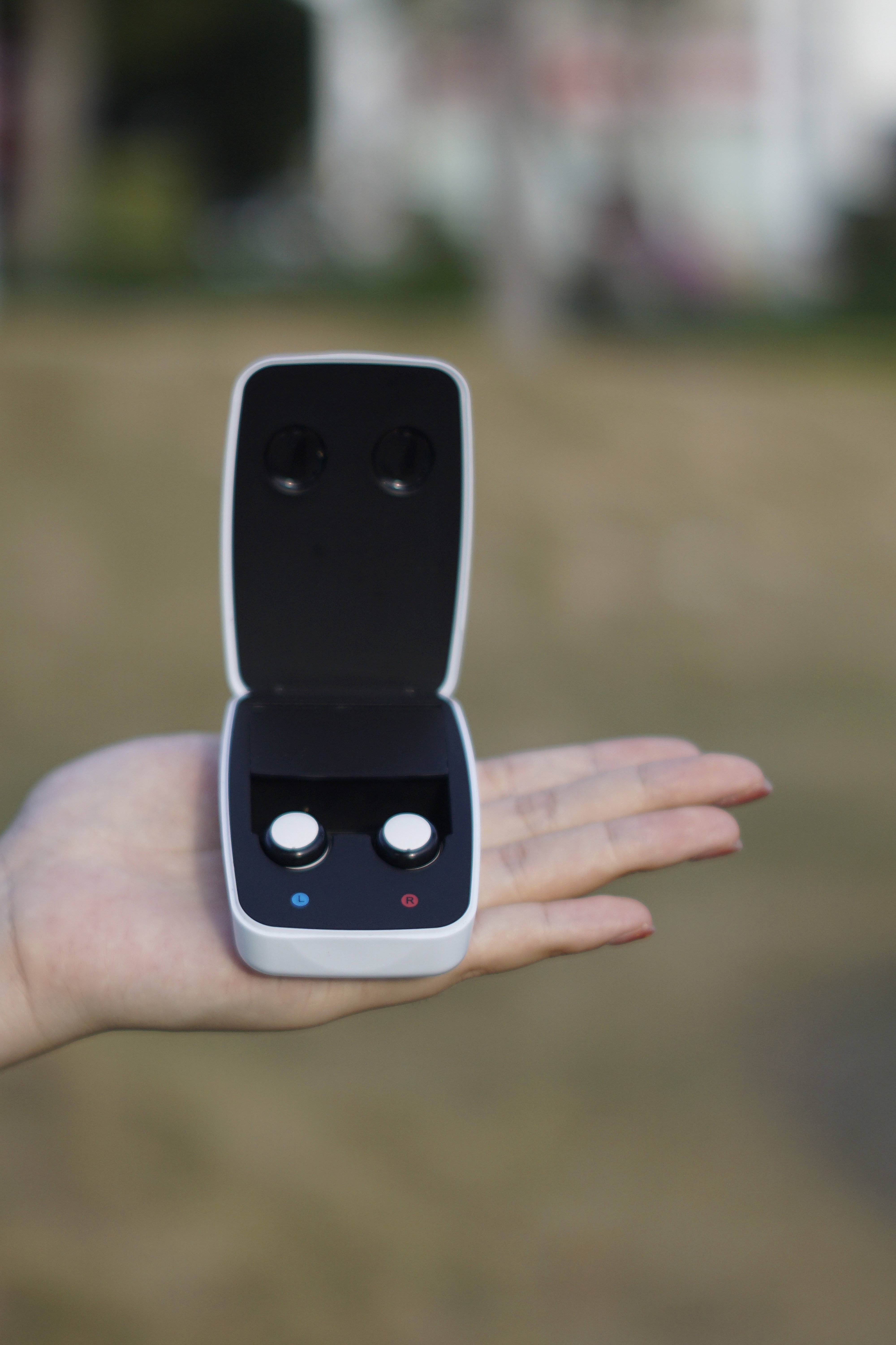 爱唯听助听器:延缓听力下降的帮手_听觉_认知_功能