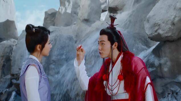 《香蜜》中月下仙人为何容颜不老,锦觅初次见面就说出原因_旭凤_少年