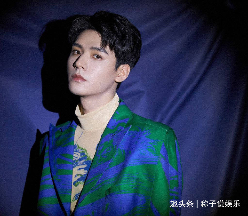 曝同期撞型小生坐不住,团队发稿黑对方过度宣传_张哲瀚_cp_王牌