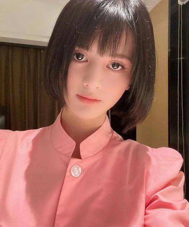 零死角女神:chin国外超人气正妹网红chin(vo ngoc tran),在高中生时期