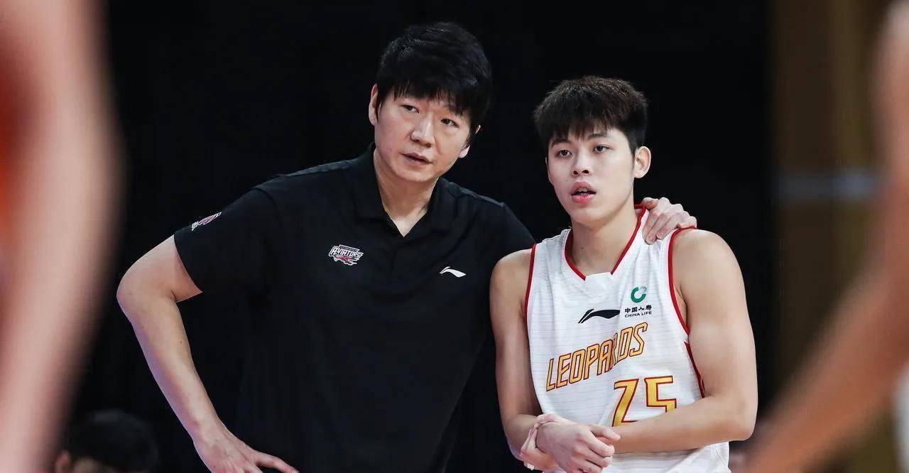 cba热身赛,顾全绝杀辽宁,深圳8077辽宁,深圳三球员表现拉垮_周鹏_比赛