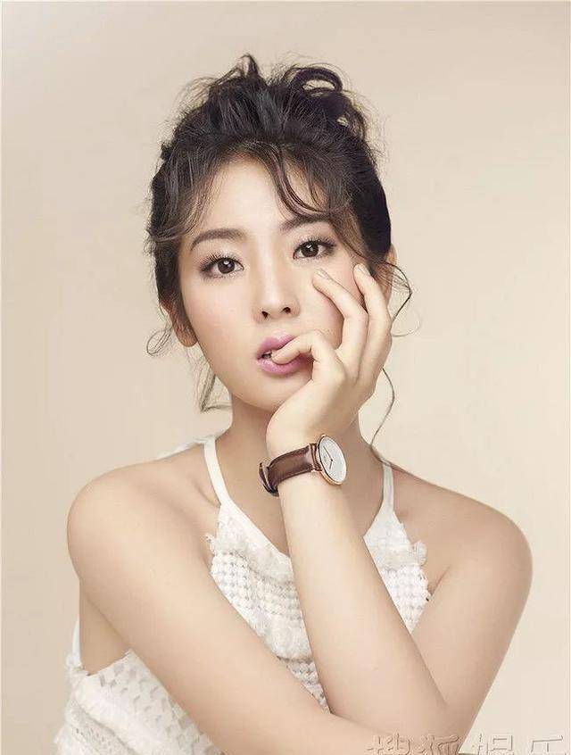 90后女星邢菲不愧国民初恋!各角色娇嫩惊艳美出新高度_剧中_少女_少爷