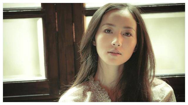 娱乐圈公认的7位富二代女星:姚安娜想靠演技出圈,虞书欣惹争议_韩雪