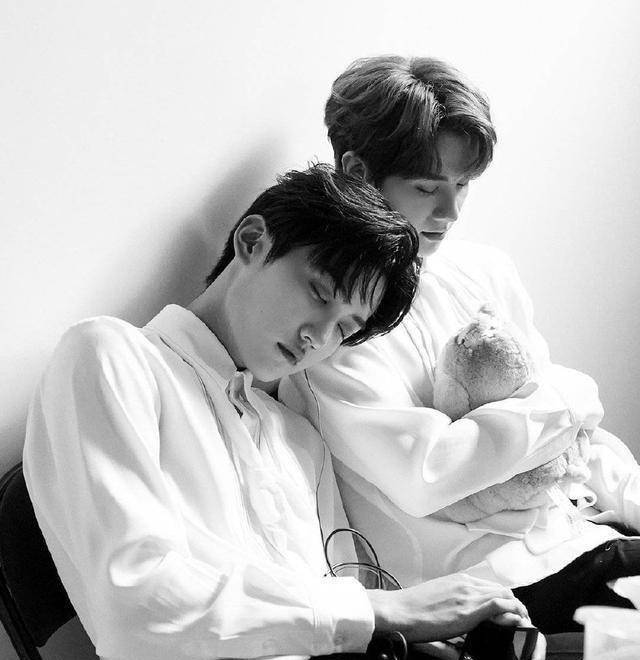 into1刘宇为周柯宇庆生,修图太过显娘气,高卿尘张嘉元p图有特色_祝福