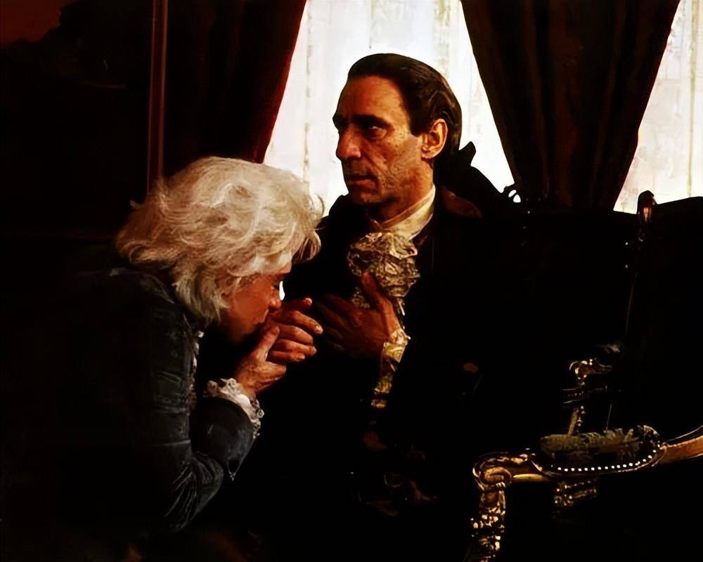 影片《莫扎特传》中人物之间的竞争关系,映射出在现代社会中的矛盾有