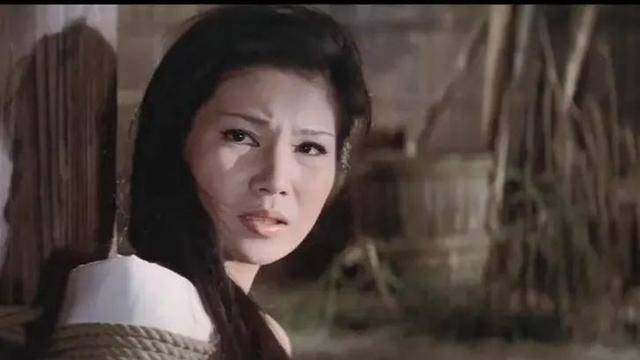 日本风情虐待片《供品夫人》解读:温柔,唯美与羞耻心的极端结合_国贞