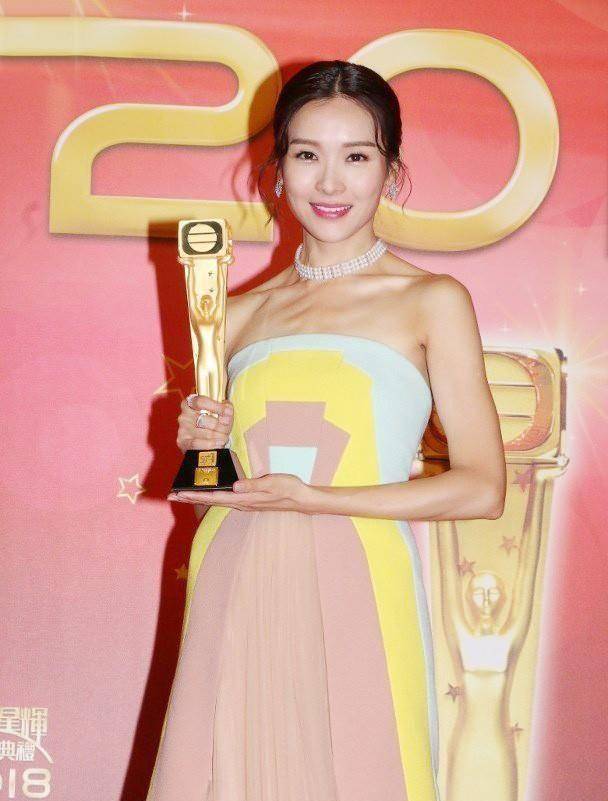 提前预习婆媳关系,三人行放狗好默契_李佳芯_陈炳_男友