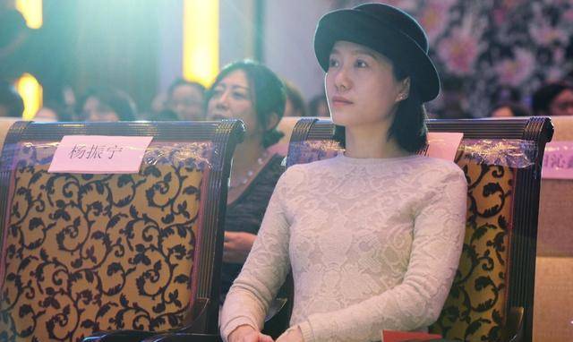 相差54岁的爱情，翁帆：为了杨先生身体，我16年来都是早睡（翁帆和原配）