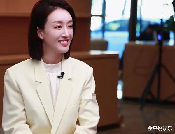 央视终于选对了,能代替张蕾的人出现,从长相到能力都更胜一筹_袁昕